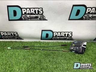 Запчасть замок двери задний правый TOYOTA Camry