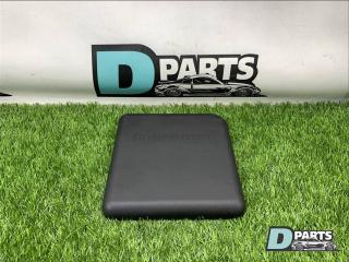 Фото запчасти крышка предохранителей Cadillac Escalade 2005 контрактная запчасть Запчасть крышка предохранителей Cadillac Escalade 2005