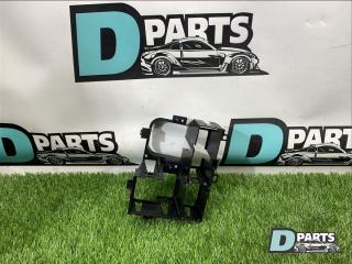 Фото запчасти кронштейн торпеды Cadillac Escalade 2005 контрактная запчасть Запчасть кронштейн торпеды Cadillac Escalade 2005