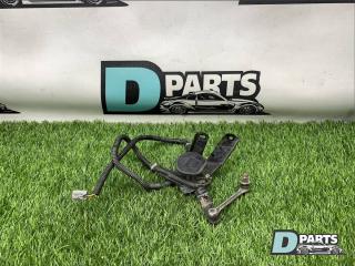 Фото запчасти датчик положения подвески задний TOYOTA ARISTO контрактная запчасть Запчасть датчик положения подвески задний TOYOTA ARISTO