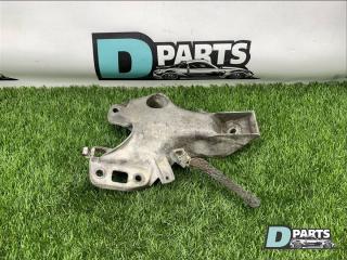 Фото запчасти кронштейн двигателя BMW X5 контрактная запчасть Запчасть кронштейн двигателя BMW X5
