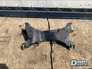 Запчасть балка подвески Mitsubishi Lancer