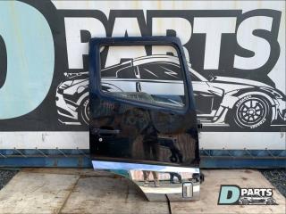 Запчасть дверь правая Mitsubishi Fuso Super Great