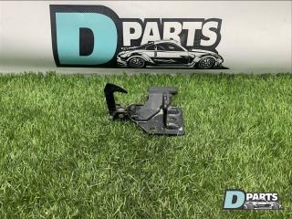 Запчасть замок капота Porsche Cayenne