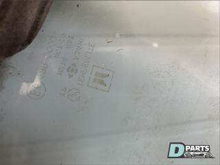 Дверь передняя левая V305