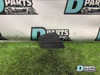 Запчасть решётка динамика задняя правая Audi A4