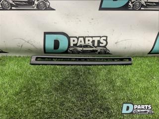 Запчасть пластик шторки окна левый Porsche Panamera