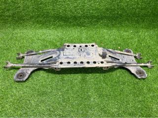 Балка подвески задняя Toyota Camry