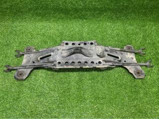 Балка подвески задняя Toyota Camry