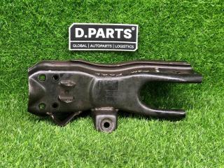 Запчасть рычаг передний правый Ford Ranger