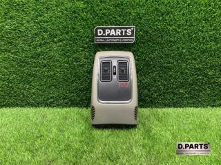 Запчасть дефлектор салона задний Jeep grand cherokee