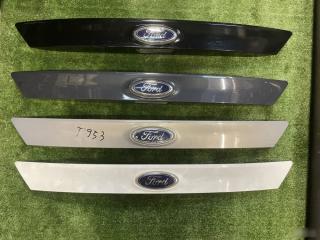 Накладка крышки багажника Ford Focus 3 2011-2015