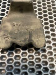 Подушка радиатора BMW x5 e70 n55 Подушка радиатора BMW x5 e70 n55