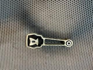 Опора двигателя задняя Ford Mondeo 2009