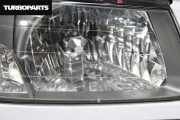 Фары комплект передние Forester SG5 EJ20 Фары комплект передние Forester SG5 EJ20