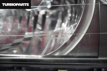 Фары комплект передние Forester SG5 EJ20 Фары комплект передние Forester SG5 EJ20