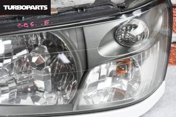 Фары комплект передние Forester SG5 EJ20 Фары комплект передние Forester SG5 EJ20