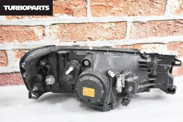 Фары комплект передние Forester SG5 EJ20 Фары комплект передние Forester SG5 EJ20