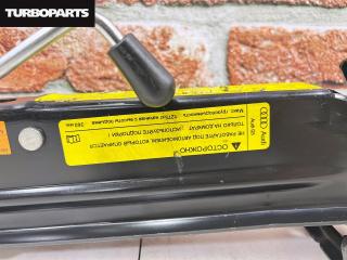 Поддомкратник (домкрат) Tiguan 5N1 CAW