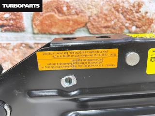 Поддомкратник (домкрат) Tiguan 5N1 CAW