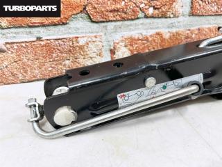 Поддомкратник (домкрат) Volkswagen Passat 3C2 CAXA