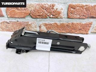 Поддомкратник (домкрат) Passat 3C2 CAXA