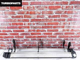 Фото запчасти подножки комплект TOYOTA Hilux Surf контрактная запчасть Запчасть подножки комплект TOYOTA Hilux Surf