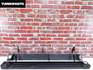 Фото запчасти подножки комплект TOYOTA Hilux Surf контрактная запчасть Запчасть подножки комплект TOYOTA Hilux Surf