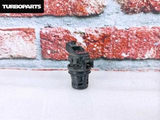 Запчасть моторчик бачка омывателя TOYOTA Corolla Fielder