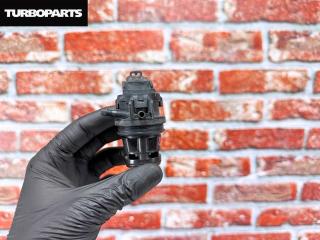 Запчасть моторчик бачка омывателя TOYOTA Corolla Fielder