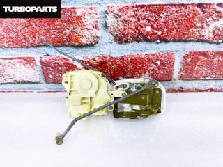 Запчасть замок двери передний правый HONDA Accord