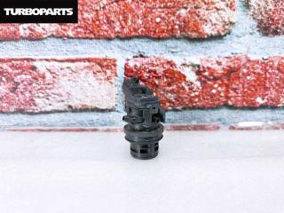 Запчасть моторчик бачка омывателя TOYOTA Corolla Fielder