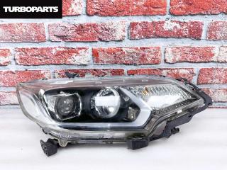 Запчасть фара передняя правая HONDA Fit