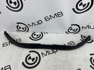 Уплотнитель капота задний BMW 740Ld xDrive 2020