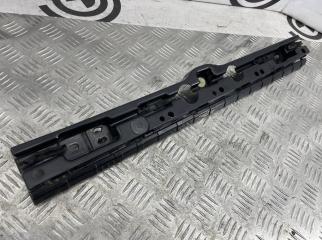 Кронштейн порога передний левый 7-series G11