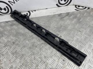Кронштейн порога левый 7 - series G12