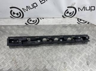 Запчасть кронштейн порога правый BMW
