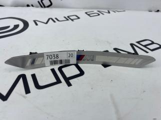 Вставка в накладку BMW X5 M50d 2019