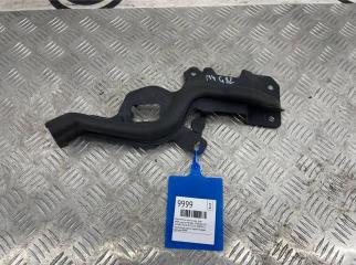 Уплотнитель капота задний правый BMW 4-series M4 2022