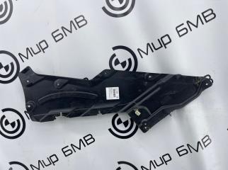 Пыльник кузова передний левый BMW M3 Competition M xDrive 2022 Б/У Пыльник кузова передний левый BMW M3 Competition M xDrive 2022