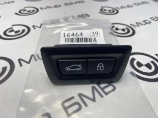 Кнопка открывания багажника BMW X7 xDrive40i LCI 2023