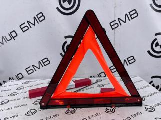 Знак аварийной остановки BMW X3 LCI M40i 2022