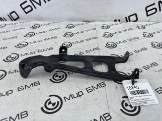 Кронштейн впускного коллектора передний BMW X5 Б/У Кронштейн впускного коллектора передний BMW X5