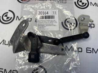 Датчик дорожного просвета задний правый BMW X7 xDrive40i LCI 2023 Б/У Датчик дорожного просвета задний правый BMW X7 xDrive40i LCI 2023