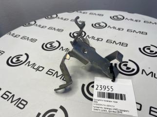 Запчасть кронштейн проводки правый BMW M4 Competition LCI