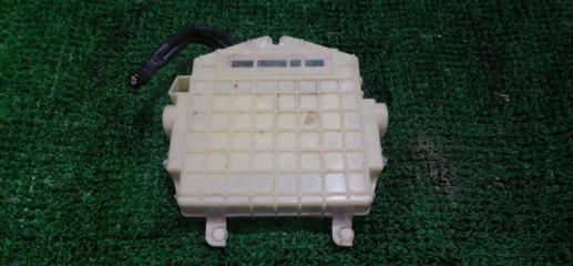Блок efi TOYOTA HIACE KDH205 2KD-FTV 89661-26B90 2 ракурс