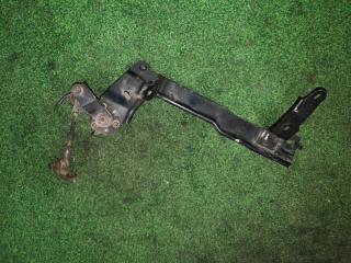 Датчик уровня кузова передний правый LS600H UVF45 2UR-FSE