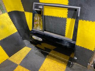 Дверь правая задняя TOYOTA LAND CRUISER CYGNUS UZJ100 2UZ-FE 67003-60240, 202 5 ракурс Дверь правая задняя TOYOTA LAND CRUISER CYGNUS UZJ100 2UZ-FE 67003-60240, 202 5 ракурс