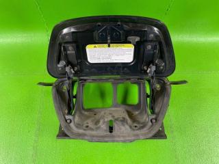 Зарядное гнездо NISSAN LEAF ZE0 EM61 2 ракурс Зарядное гнездо NISSAN LEAF ZE0 EM61 2 ракурс