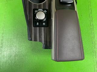 Консоль кпп передняя LEXUS RX450H GYL25 2GR-FXS 4 ракурс Консоль кпп передняя LEXUS RX450H GYL25 2GR-FXS 4 ракурс
